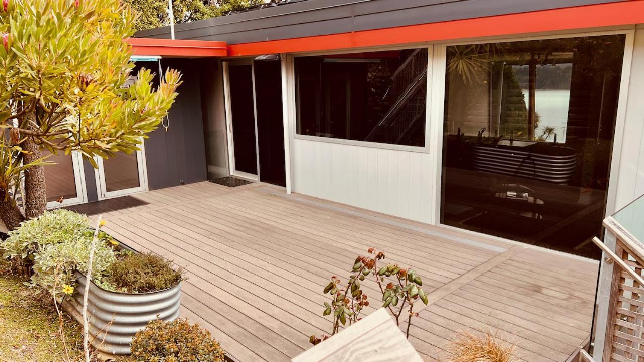 The Bolthole - Charteris Bay Holiday Home Lyttelton Exterior foto